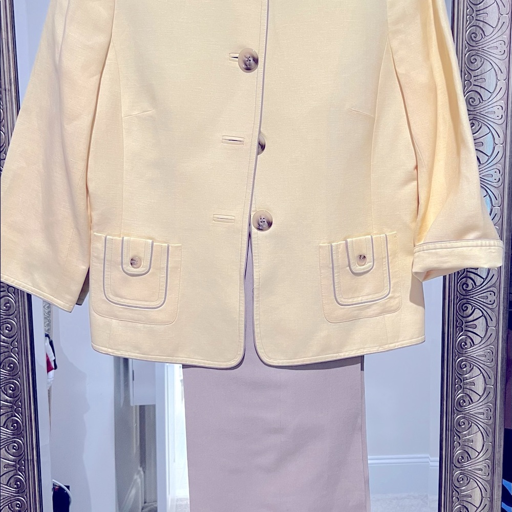 2 pice suit worn once and freshly dry cleaned.